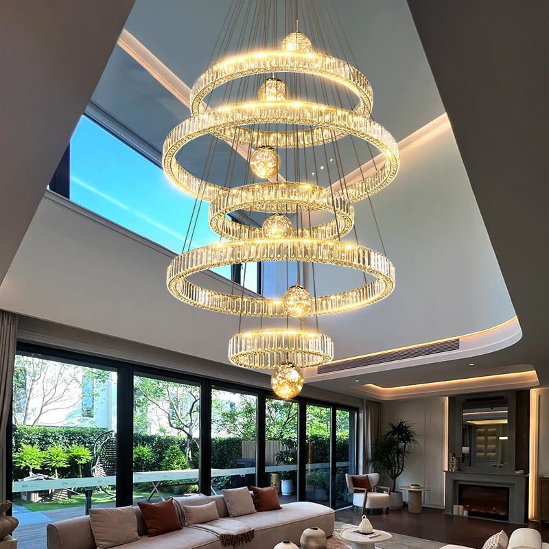 Luma Lyra Chandelier