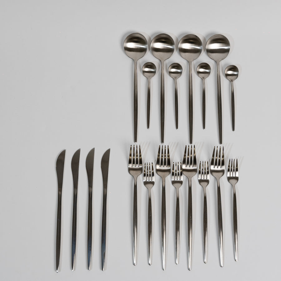 Ensemble de couverts royaux 