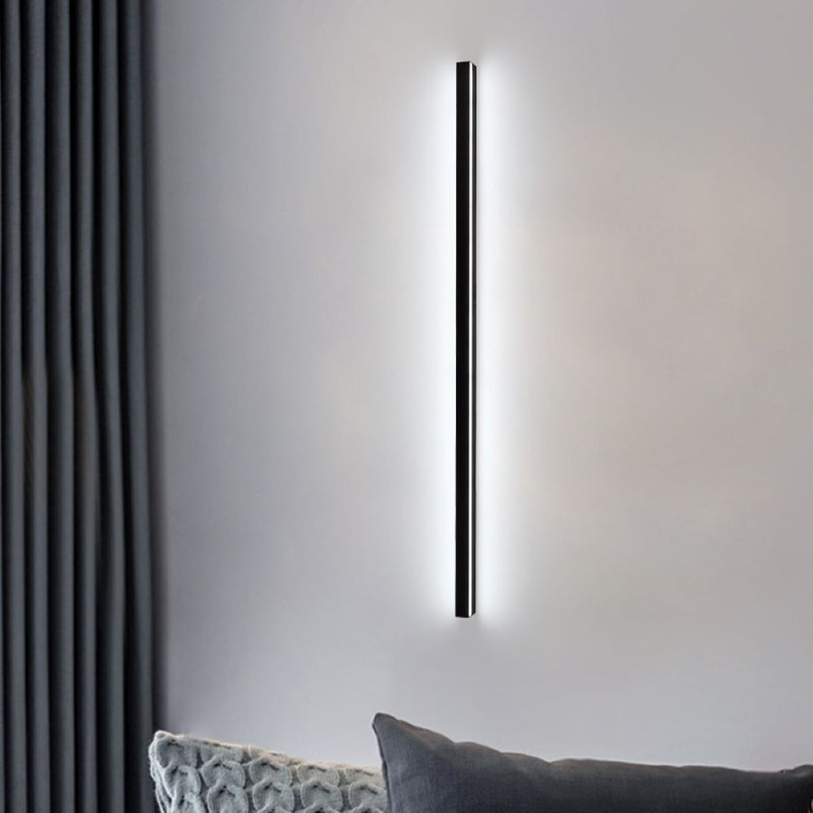 Minimalist and Modern Wall Lamp